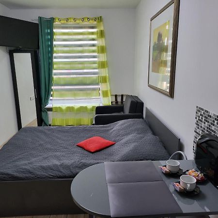 Apartamenty Galeria Polnocna Warschau Buitenkant foto